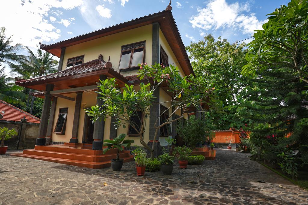 Villa Maryadi Lovina Exteriör bild